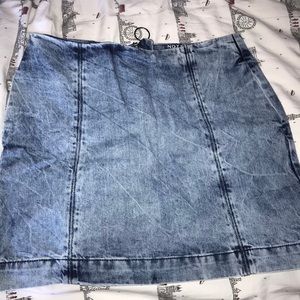 Blue Denim Skirt with zipper